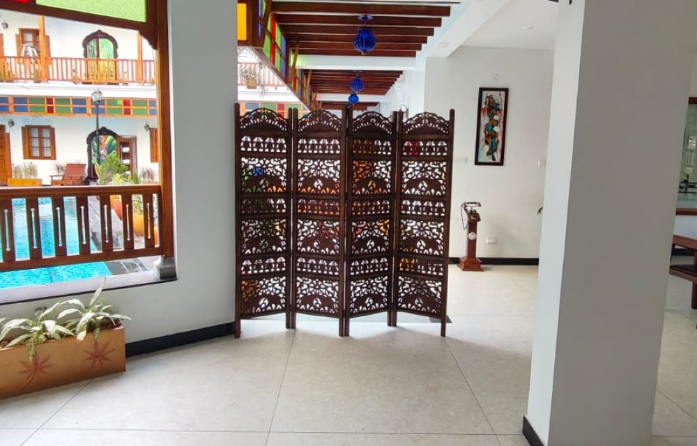 Gallery Picture